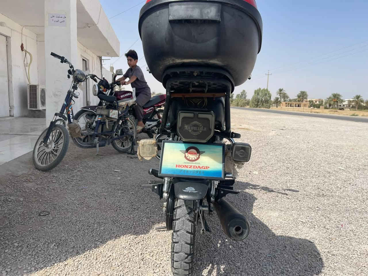 للبيع: دراجة Sonlink CG150 MAX(سونك)بحالة ممتازة
حجم المحرك: 150  دراجه نضافه 💯
بصمه تشغيل عن بعد كلشي بي بعده شركه السعر ٩٠٠ وبي مجال للطيبين 📍الرمادي زنكوره القريه العصريه للاستفسار 📞***********
:
