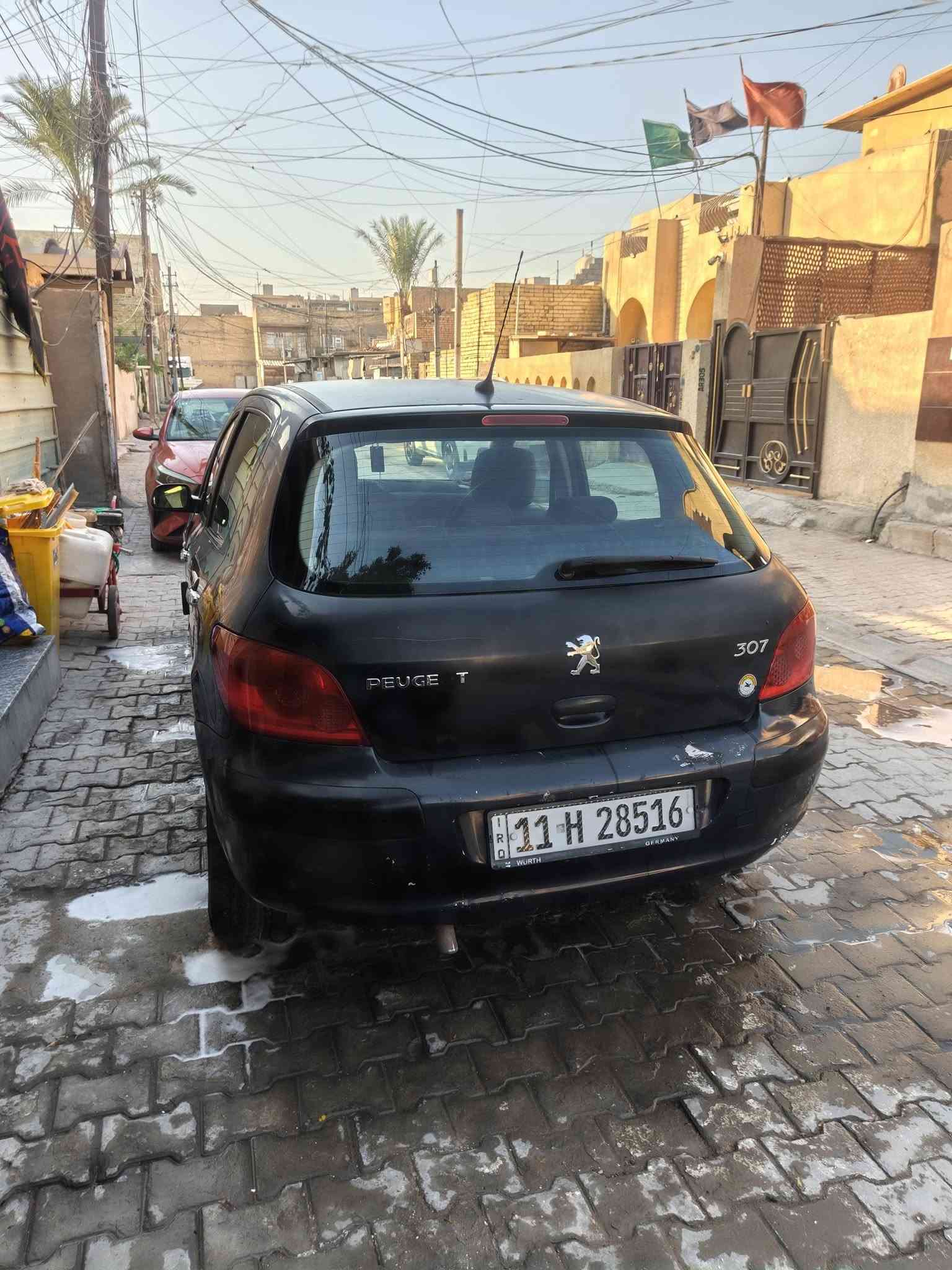 سلام وعليكم بيجو 307 البيع
بيهة طخة يم قبق البنزين قليلة سيارة جاهزة من كشي تخم تاير جديد داخل نضيف كير مكينة مكفولات سيارة بسمي عنواني بغداد البياع رقم بي وتساب ***********
