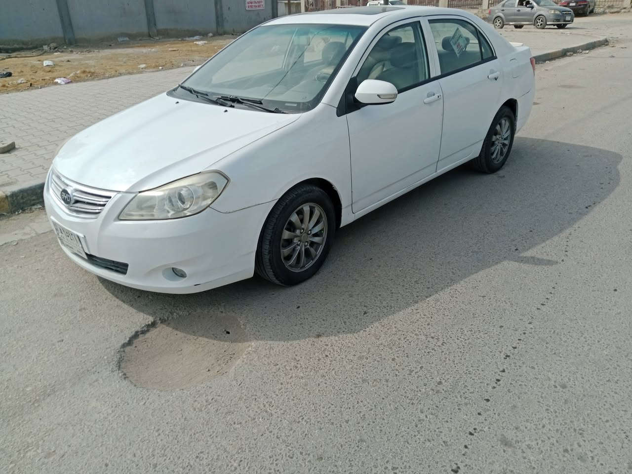 بي وايدي • ٢٠١٣ • صبغ بسيط