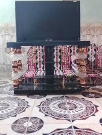 هاي البلازمه اسمه VIDEOCONهيه و الميز مالة البيع سعر 300و بيه مجال 077...