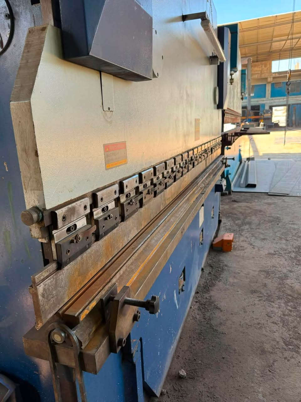 للبيع ..
مقص CNC ٤ متر 12 ملم موديل 2018،
+ معواجة حديد CNC ٤ متر الضغط 200 موديل 2010
العنوان بغداد قضاء المعامل شارع السياحي الحي الصناعي محلات الحاج عبعوب الباوي 
للأستفسار اكثر ***********
