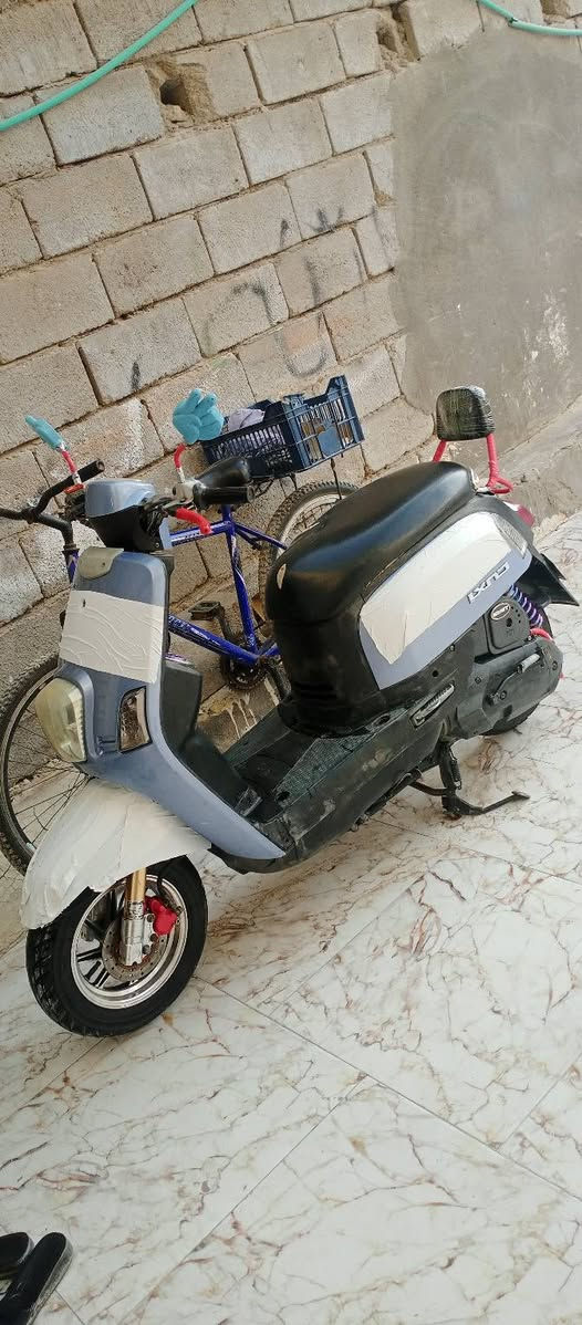 السلام عليكم بوليسي دراجه كفاله كهربائيات شغاله كله عداد لايتات زنون اشاير بك لايت مكينه خرسه ما تنسمع شلعه شك الكاع معدل 120دراجه ما متعوبه كلش جديده  الكزوز رياضي كله مختمه مكان بصره البهادريه السعر ،700،شراي يدخل خاص ويدلل ،***********@
