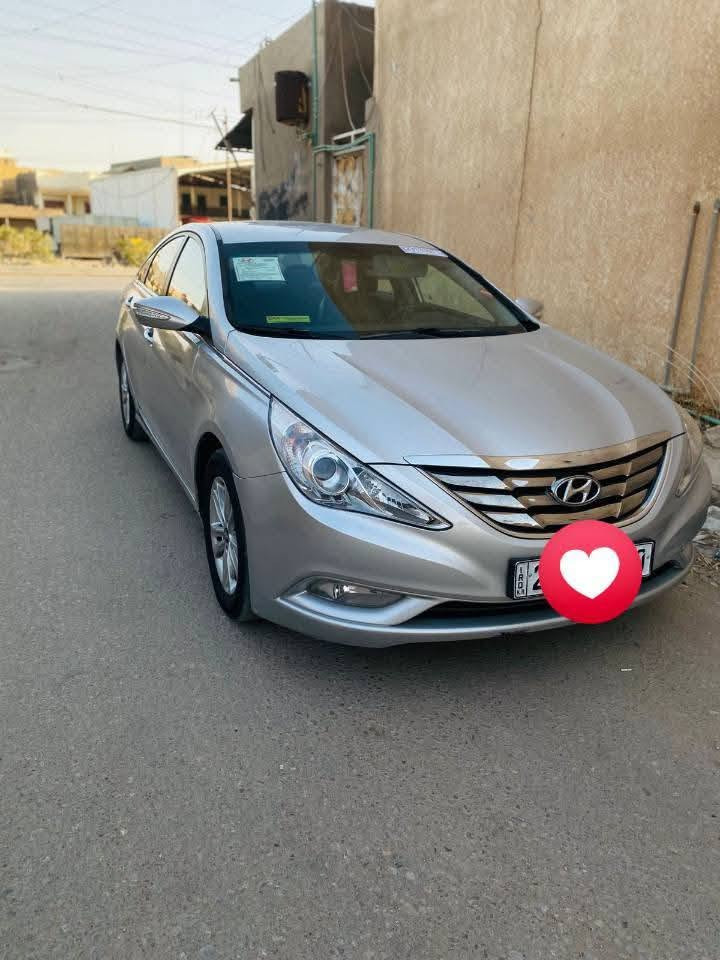 سلام عليكم
سوناتا ادوات للبيع كص جنطه 

متومه اصلي 

فول بطن عدى الفتحه 
بصمه تحكم سترين مري شفط اشاري 

سياره كلش حلوه وجاهزه مال جناي 

غرفه جلد سوده 

وارد كروي لي هوه نفسه الخليجي 

خط واحد بانزين بانزين اصل 

تدفى تبريد فول 

محرك دوش 

المكان بابل 

السعر 45 وبيها مجال 

رقم ***********

