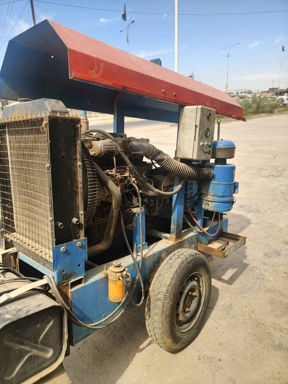 البيع تجي تفحص وتاخذ
مشتغل قليل
15$
بي مجال شي قليل
***********
