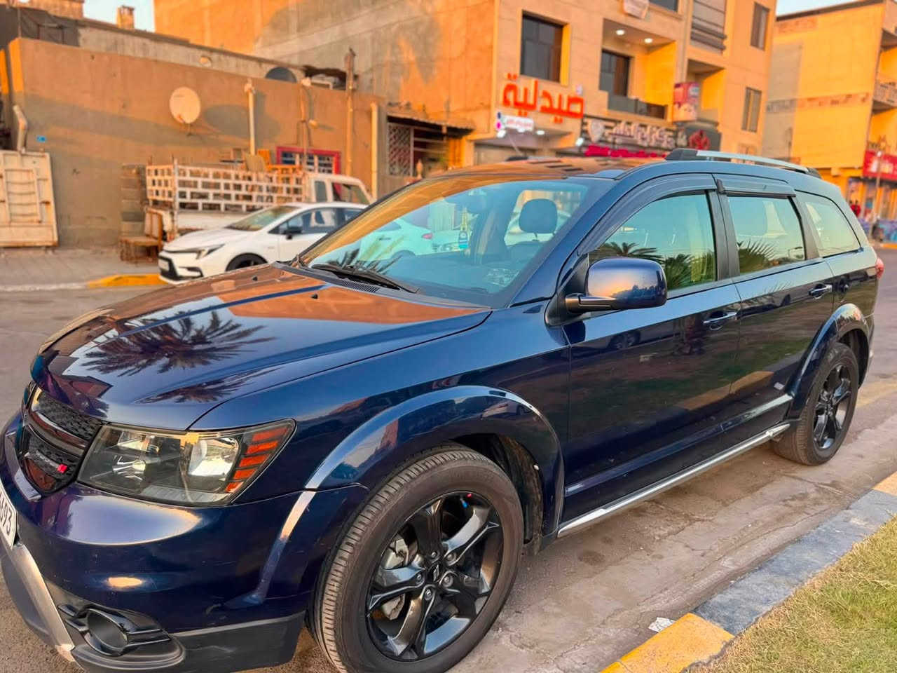 السلام عليكم 

دودج جورني كروس رود 2019  
| Dodge Journey Crossroad

🔹 الموديل: دودج جورني كروس رود 
🔹 اللون: كحلي
🔹 المحرك: 2400 
🔹 الماشي: 75 الف ميل
🔹 الوارد: امريكي
🔹 الضرر: صبغ جاملغ يمنه ومباوكين شويه من الباب
        موضح بالصور
🔹 الإيرباك: سليم مطاك ولا ايرباك

⭐ المواصفات:

• شاشة
• كاميرا خلفية
• حساسات خلفية
• تحكم بالمقود
• مثبت سرعة
• تكييف
• مقاعد جلد
• تحكم كهربائي بالمقاعد
• إضاءة ضبابية
• جنوط
• بصمة
• دخول ذكي
• مرايا كهربائية
• زجاج كهربائي
• سنتر لوك
.ثلاث قطع تبريد
. سبعه راكب

💰 السعر: 135 مرقم بغداد وبيها مجال
📍 الموقع: بغداد حي القاهره
📞 للاستفسار و الاتصال : *********** تحياتي
