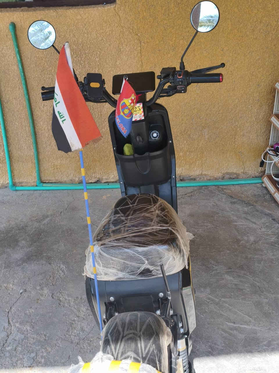 سلام عليكم دراجة شحن R8  خمس بطاريات 32امبير بلادي الدراجة كلهة ع بلادي تايرات ضفيرة كهربائيات انارة الدراجة نضيفة مابيهة اي نقص مكاني بغداد المدائن رقمي واتساب ***********
