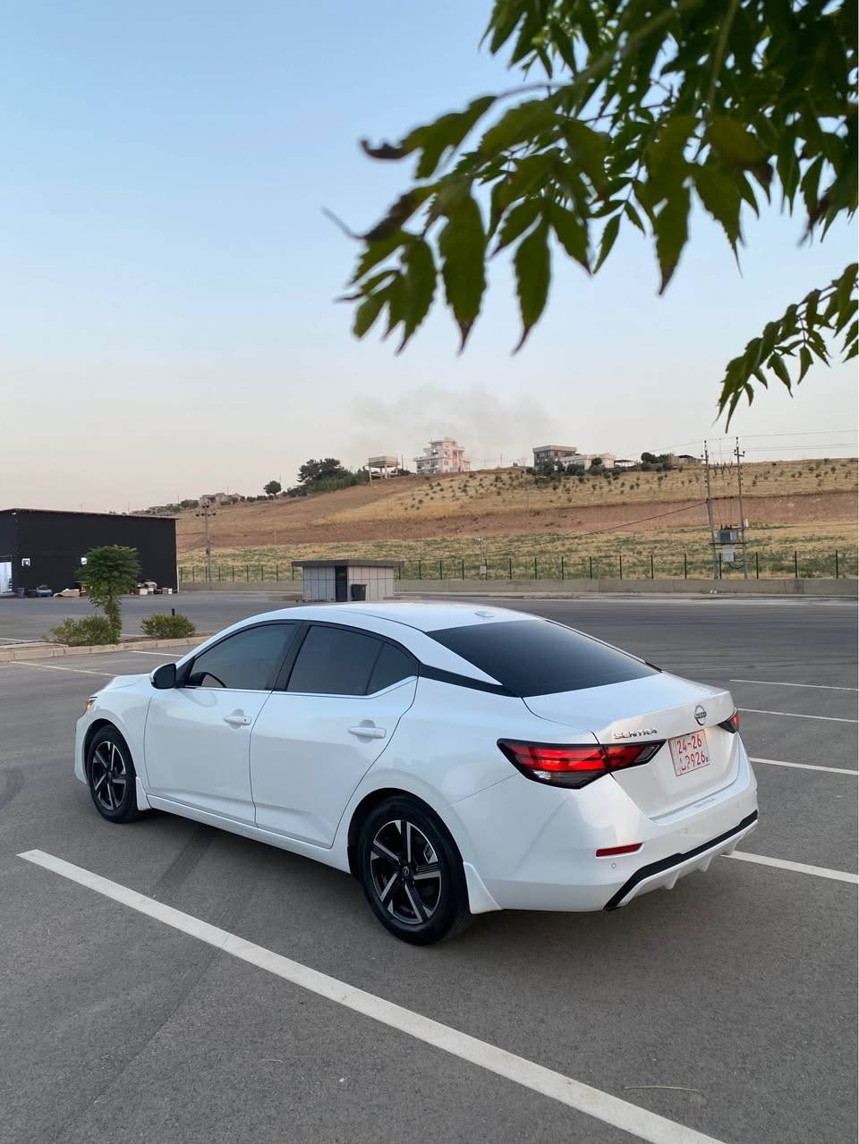 Nissan Sentra SV 2025

• الفئة: SV
• المحرك: 2.0 لتر – 4 سلندر
• ناقل الحركة: أوتوماتيك
• الدفع: أمامي
• اللون: أبيض
• كاميرا خلفية
• شاشة وسطية
• تحكم بالمقود
• أنظمة أمان ومساعدة للسائق
• مواصفات أمريكية
سيارة ب سعر بلاش بلاش 
موديل السنة ترقيم گير و محرك كهربائيات كفالة 
ضررها جاملوغ و بونيد صبغ بدون دواخل 
سعرها 🔥 ١٢٨$ ورقـــة و مجال خفيفف 
للأستفسار اتصل على هذا الرقم 
كورك-واتساب
*********** سميل, دهوك
