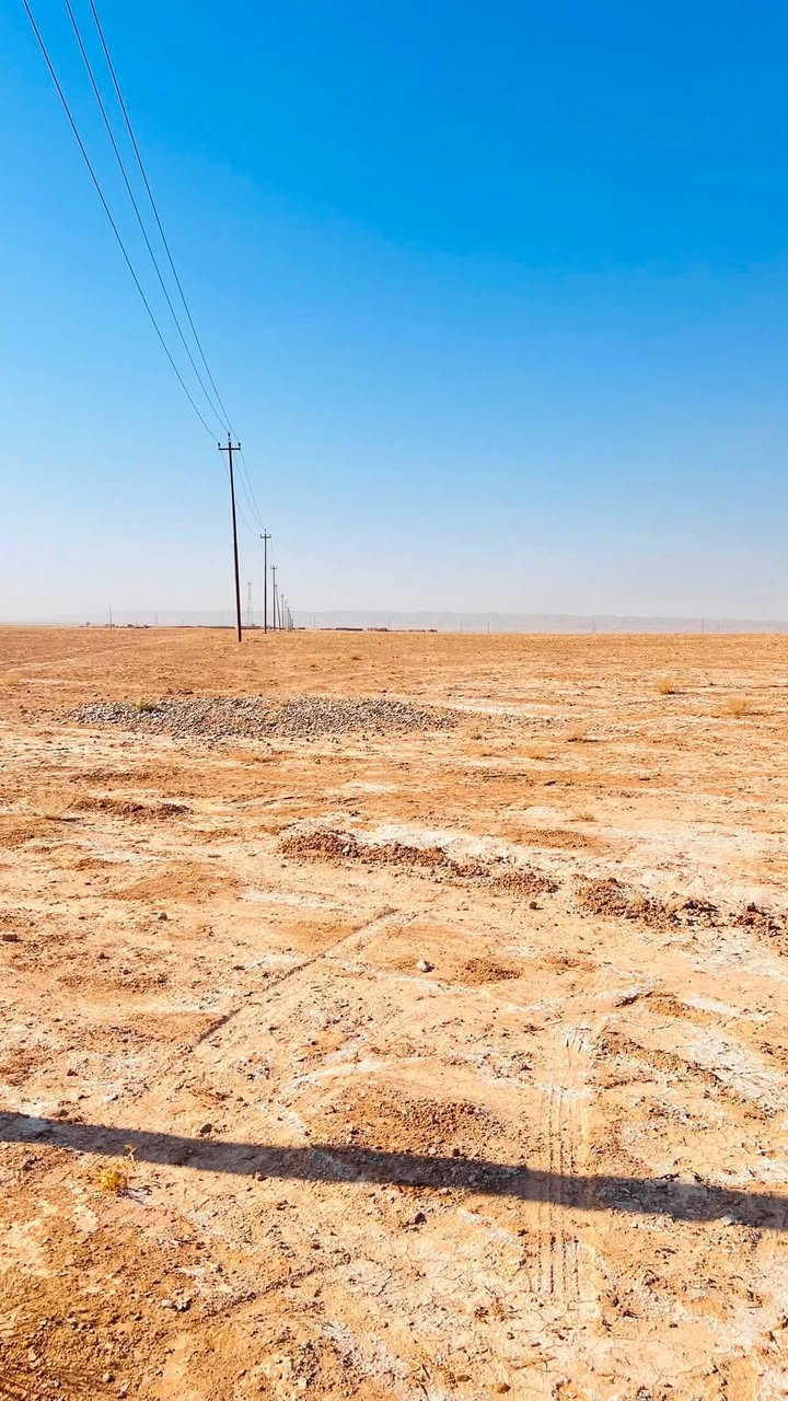 السلام عليكم ارض زراعيه لبيع 80دونم لبيع الدونم على 700بيه بير  كهرباء من نصه  بقرية الكيصومه *********** بس رمش

