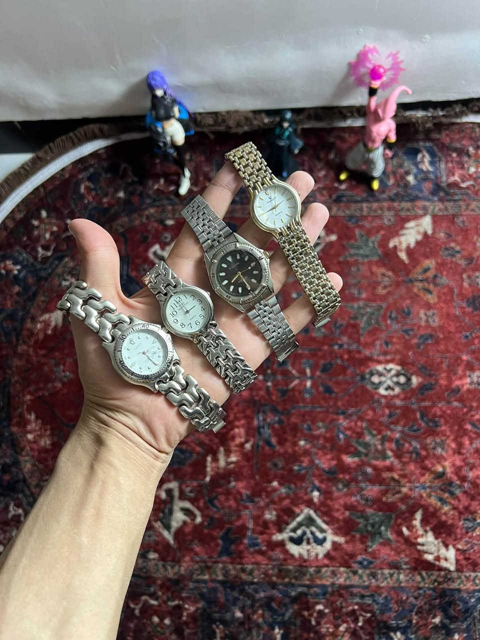 ساعات باله ع 10 الف فقط توصيل جميع المحافظات ع 5 الف اسعار حلوه
