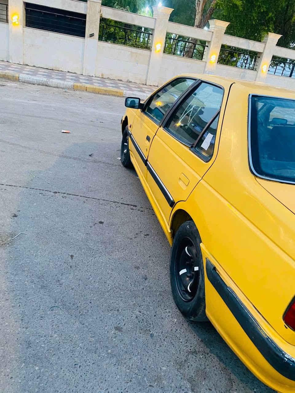 سلام عليكم سياره بيجو بارص مديل 15  مكينه كير كفاله تخم تاير حداد جديد سيارة مكفول من ضربه تبديل صبق كهرباء كله شقل تبريد ثلج ❄️ سنويه جديد الحد 29 تحويل مباشر سعره 25مكان البصره *********** شراي نتصال ويدلل
