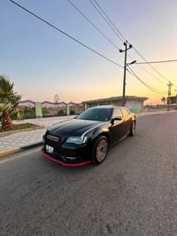 اسود • ٢٠٢١ • ٨ سلندر ٥٧٠٠