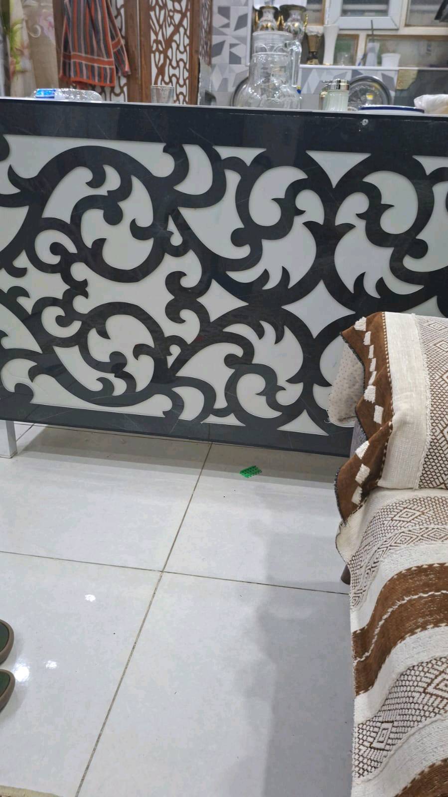 كاونتر نوع جيد مع خلف الكاونتر مركب عليه جمالية cnc سعره ١٢٥ الف و بي مجال بسيط للاتصال على الرقم 

***********