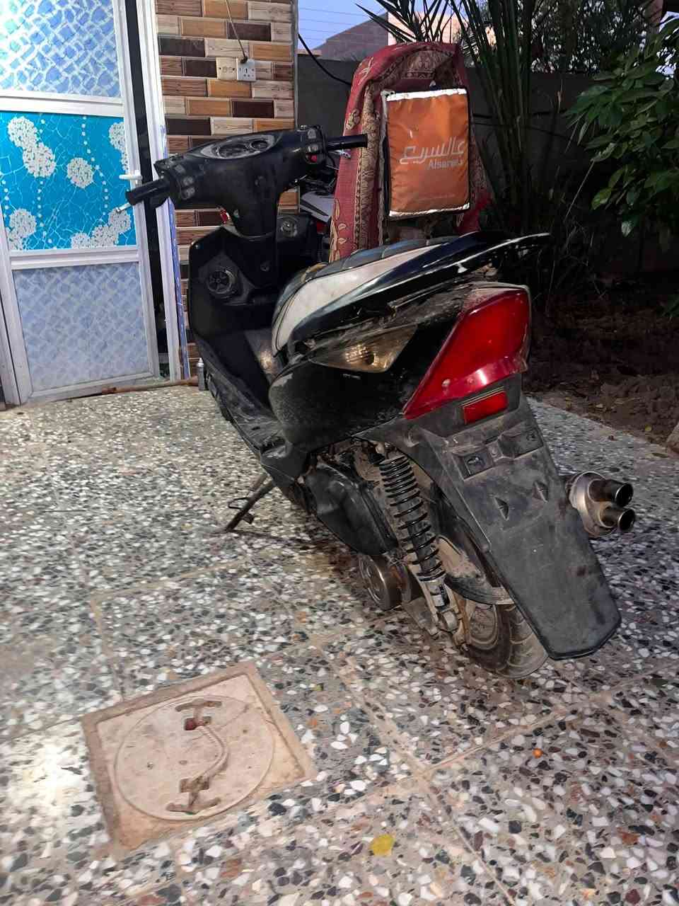 سلام عليكم دراجه GTRثعلب بيهه صالنصه رياضي وزوج تايرات جدد  دراجه طفت فجئه وتركته
رايدهه 175 وبيه مجال 
ابيع كوم حديد على هاي الحطه 
رقمي :***********
مكاني بغداد بوب الشام
