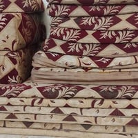 ديوان عربي • للبيع