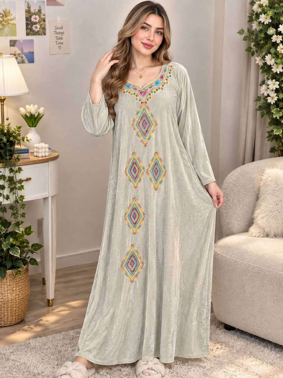 دشداشة • مخمل • مقاسات L/XL/XXL