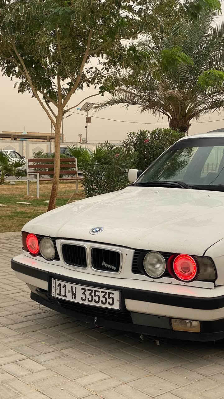 بي ام ٥٢٥i • ١٩٩٢ • رقم بغداد