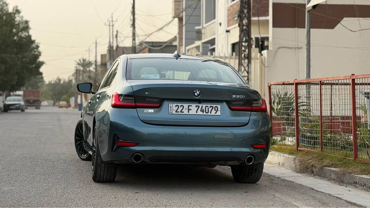 السلام عليكم

BMW 330i Xdrive
لون مميز وكم قطعة 
موديل 2020 ماشيه 65
سلايد 
كامره خلفيه وامامية دواره
لايتات متحركة ويه الستيرن 
شاشة touch
نقاط عمياء
اوضاع القيادة : Eco por / comfort / sport
رادار امامي
رادار خلفي
ماوس
(كل الانظمه قياده)
كشنات كهرباء / ذاكرة المقاعد 
كشنات تدفئة
داخل لدات 12لون متغير
شاحن وايرلس
مكينه ٢٠٠٠ توين باور تيربو 
السياره وارد امريكي ضربة بسيطة كلش 
صور الحادث موضحه بالرابط فقط جزء بسيط بالباب 

https://en.bidfax.info/bmw/330/12966040-bmw-330xi-2020-blue-20l-4-vin-3mw5r7j01l8b45834.html

السيرفس كله يم الياسر
للاستفسار : *********** بغداد, العراق
