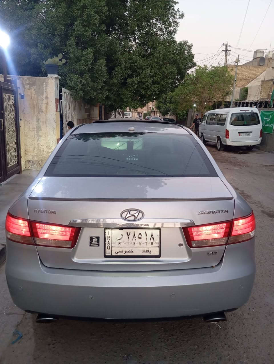 من رخصت لادمن سوناتا للبيع موديل 8 رقم بغداد مكفوله من الصبغ محرك سته سلندر محرك كير مكفولات تبريد ثلج دتفئه فول مواصفات حداديه امامي خلفي جديد تخم تاير جديد سياره مال جناي خير من الله مكان سياره بغداد الأمين اللاستفسار عله الرقم *********** فقط تصال غير متواجد عله الفيس

