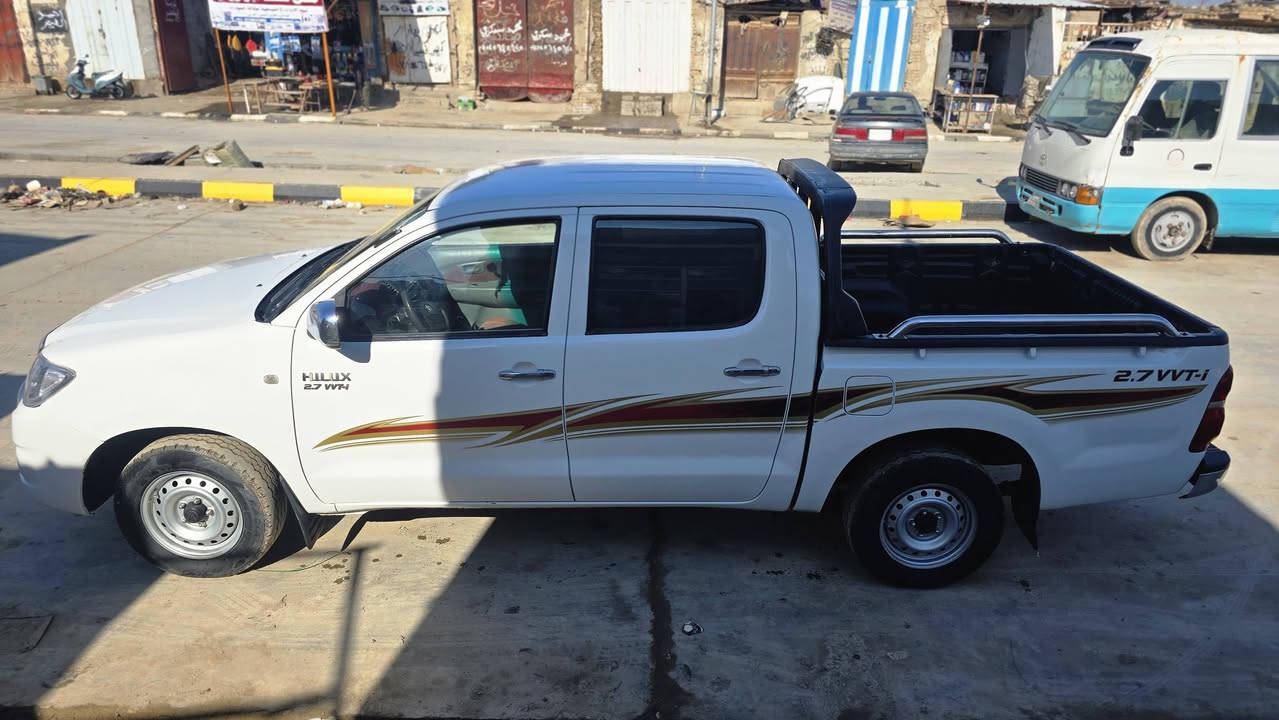 السلام عليكم ورحمة الله وبركاته 🌹
سياره تويوتا هايلوكس موديل 2011

TOYOTA HILUX 2011
سياره رقم بصره — شرط تحويل وبأسمي ✅

بيها تكحيلات بسيطه
كير ومحرك شرط كفاله  ✨
تايرات جدد  🛞
حداديه جديده 🩵
سياره مال بيت ومامتعوبه كلشي جديد بيها ومكفول 
مكان سياره ناصريه قضاء الرفاعي 📍

رقم تليفون واتساب او الاستفسار علي رقم ☎️
***********
السعر 155 وبيها مجال

