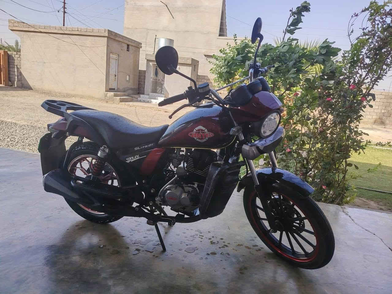 السلام عليكم 
ماطور هيوشه ارنوب موديل 2023 محرك ما مفتوح تواير جدد وره جوبلس 
كهربائيات شغاله ماطور جاهز 
ال سعر 825 وبي مجال مكان الشرقاط الايسر قريه عويجيله
***********
***********
يرهم مراوس ب سونگ 25/26
