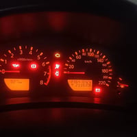 نيسان نيفارا 2014 خليجي محرك 2500 بنزين رقم بغداد باسمي بدون صبغ تشوفه...