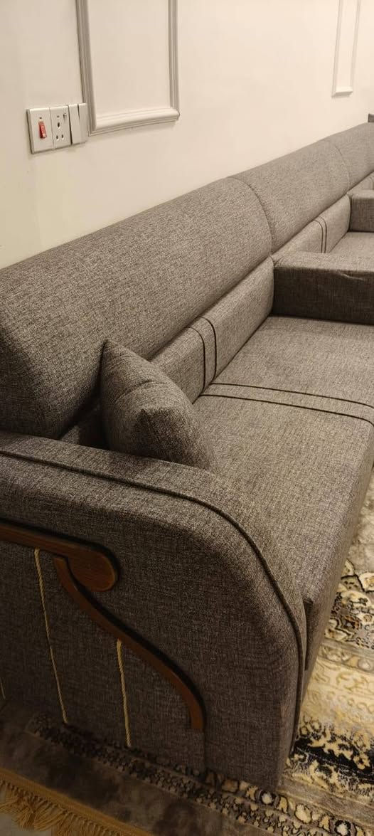 عنوان الفخامة والراحة في منزلك 🛋️
تفصيل وتجهيز أرقى التخم المودرن والكلاسيك بأجود أنواع الأقمشة والأسفنج 🧵
ضمان حقيقي وتوصيل لكافة المحافظات 🚚
مكاننا: [محافظة ديالى/بعقوبة/شارع الوثبة ]
للتواصل والاستفسار: ( *********** )
