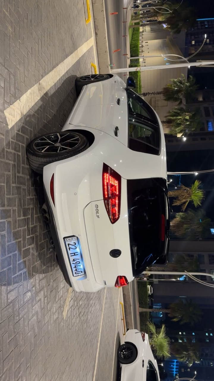 Golf 2016 🚀tsi kit gliخليجي فول مواسفاته 
14 توربويه ✈️فول فول 7 گێڕ
بانوراما
نمونه له جواني  
١٨٦ هه زار كيلومتر  روشتوه
٣ پارچه ي پيشي سبوغه بي ژوري خليجيه
سعر 115$
*********** أربيل, العراق
