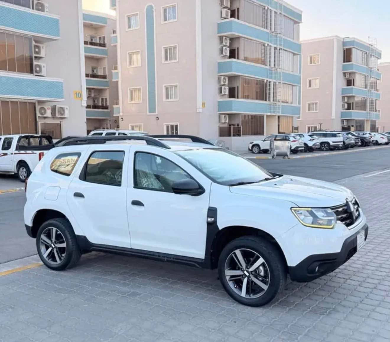 سيارة رينو داستر موديل 2019 
السيارة بحالة جيدة بيها فقط ضربة بسيطه بالدعاميه وتم الإصلاح وخلل بالتبريد بعدني ما مسوي 
محرك 1600 السيارة نظيفة وكلشي مابيها عدى التبريد يرادله تصليح السعر 90 وقابل للتفاوض العنوان البصرة حي القضاة قرب ملعب جذع النخلة 
رقمي *********** راسلني واتساب Singapore
