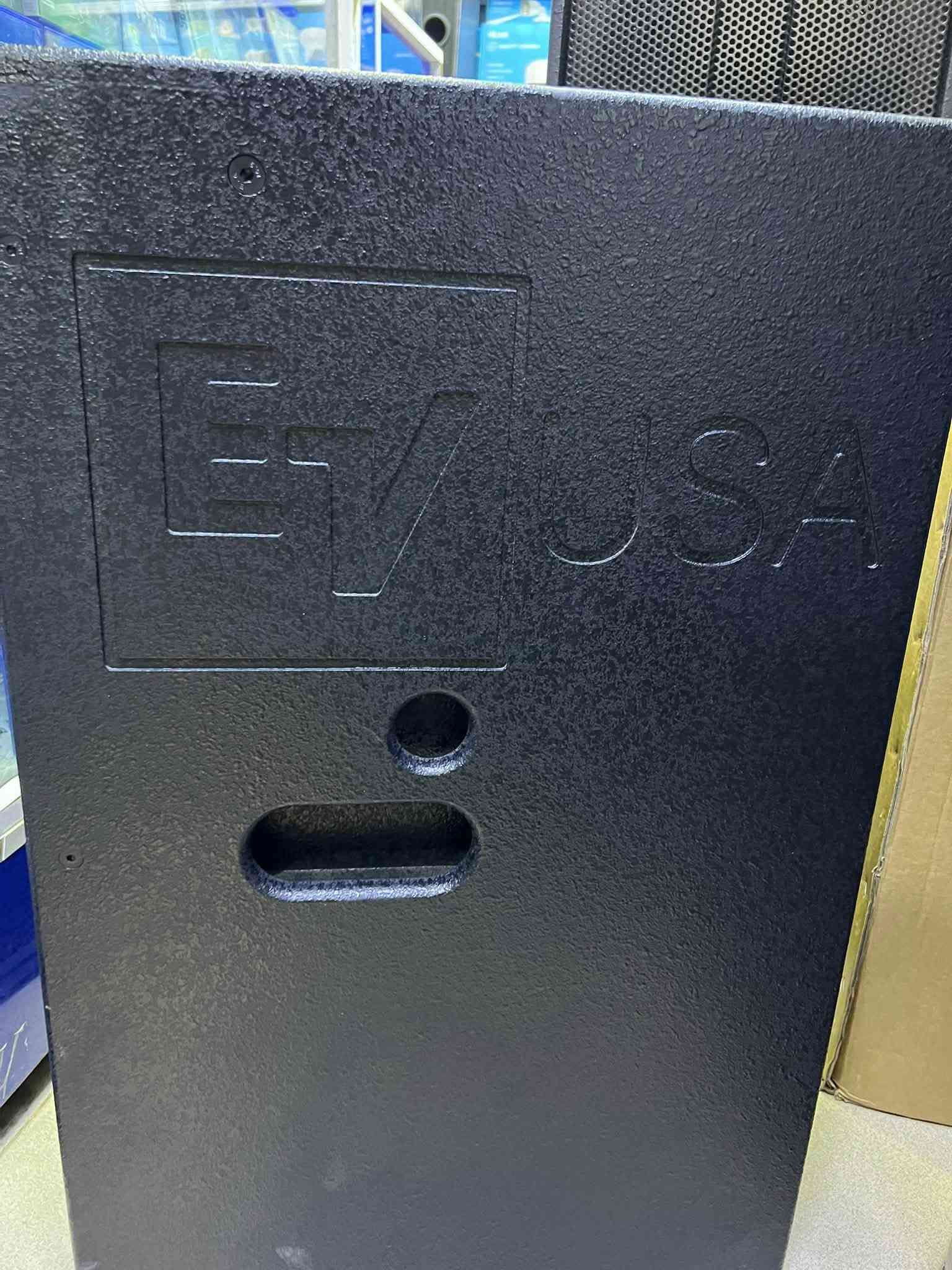 زوج سماعات • EV كوبي • ١٥ انش