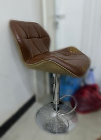 كرسي • للبيع • داخل النجف