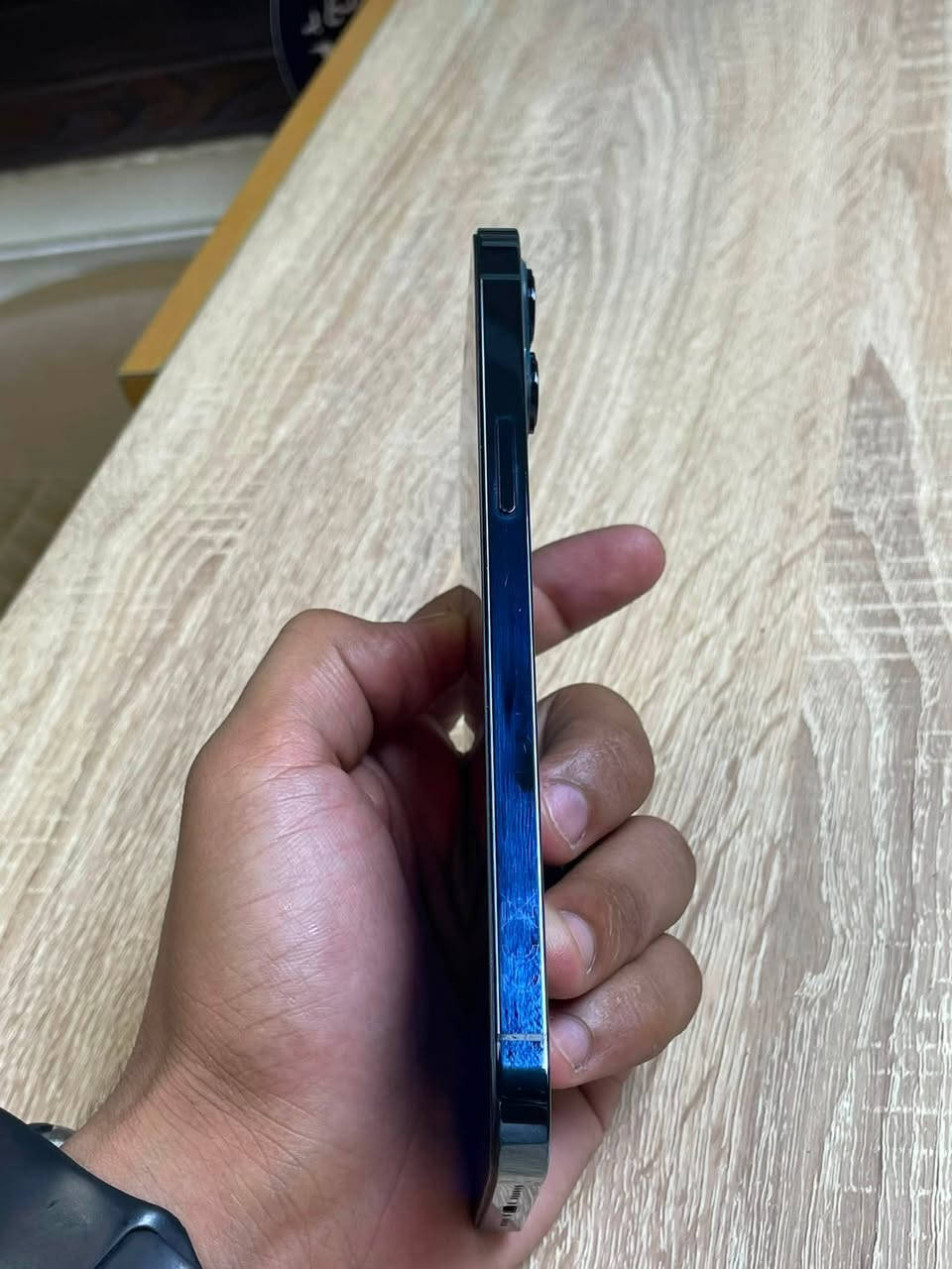 سلام عليكم للبيع 12pro max
شرق اوصط ثلاث ايات ماستر الجهاز عله أيدي 

ذاكرة 256 بطارية 90 بلادية 

الجهاز مستبدل شاشة والضهر مفطور باقي الجاهز كلش نضيف 
تجي وشوفه 

مكانه بغداد الامين الثانية شارع النواب ***********

السعر 350
