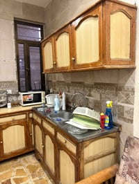 ميز طعام • كاونتر مطبخ • خشب اصلي