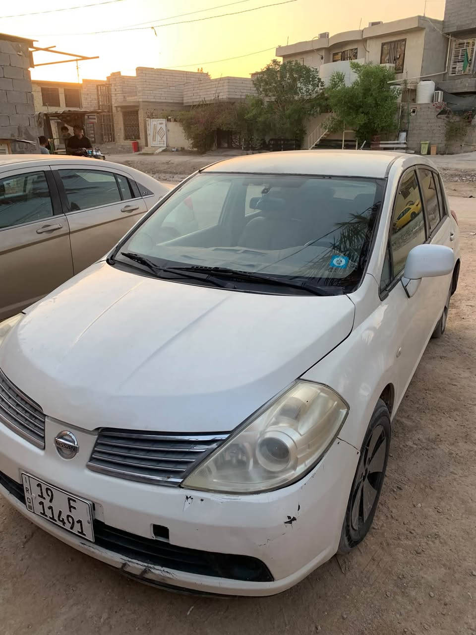 نيسان تيدا 2008 خليجي مصبوغه عام يوجد بيها تعديل بسيط في اللغود الاماميه بدون كص تعديل جدآ بسيط سياره صبغ عام مكينه كير حداديه كلهن بشرط كفاله السياره من شواصي وحوض رقم كربلاء تحويل ثاني يوم مكان السياره كربلاء السعر 45 للاستفسار الاتصال على الرقم ***********
