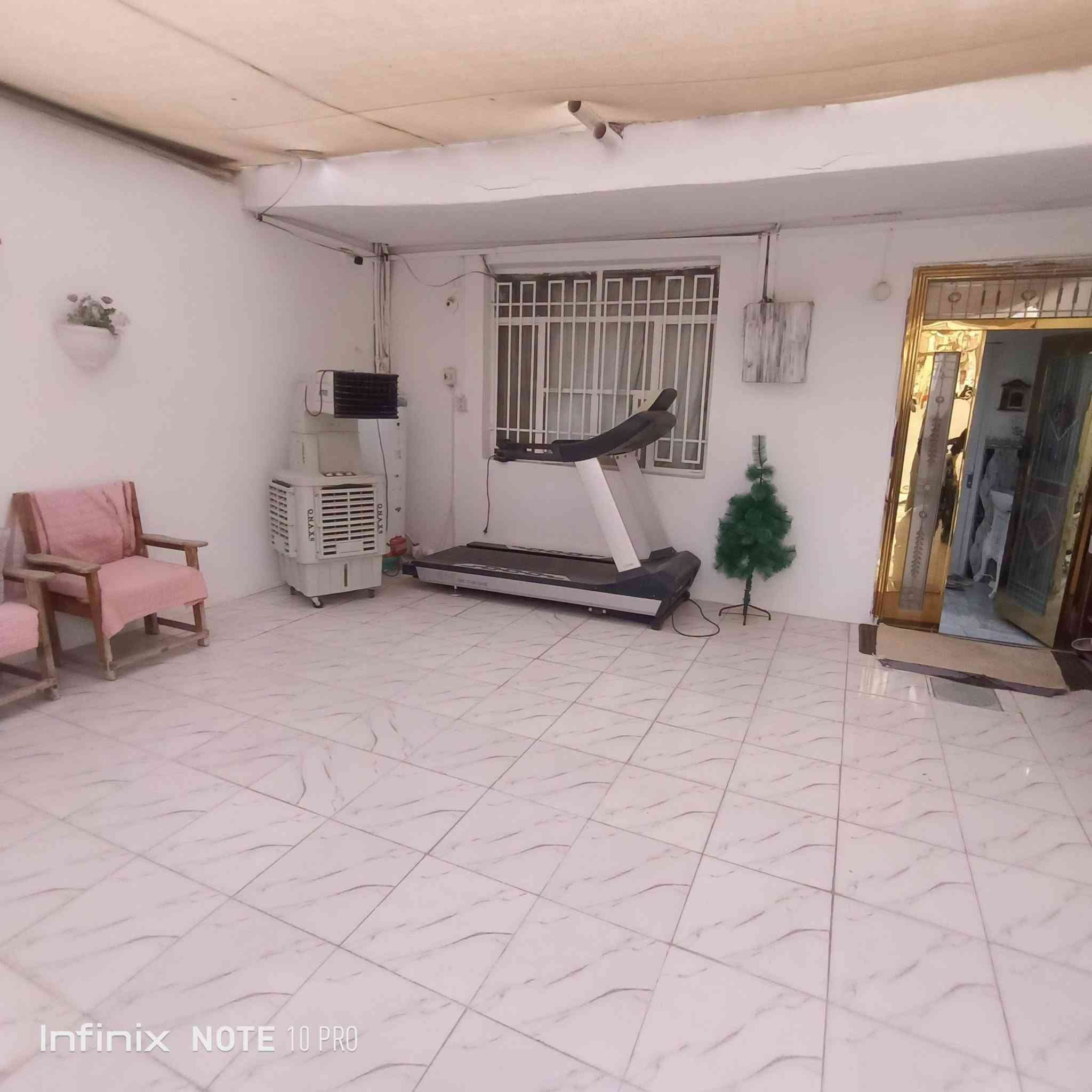 دار للبيع • ١٢٣م • شارع الكيات