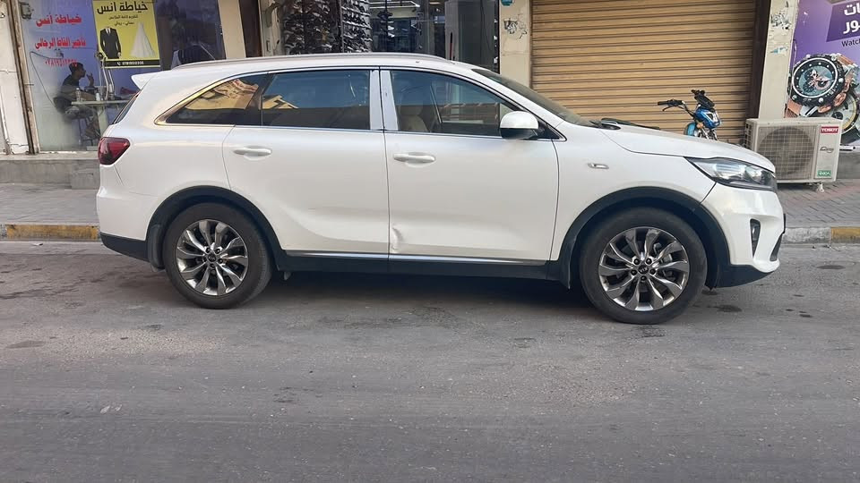 السلام عليكم سورنتو ٢٠١٩ مكفوله كفاله عامه عدا هاي الطخه البسيطه واضحه بالتصوير السياره ٦ سلندر ماشيه ١٢٠ الف رقم بغداد مكانها الفلوجه رايدها ب٢٢٠ وبيها مجال***********
