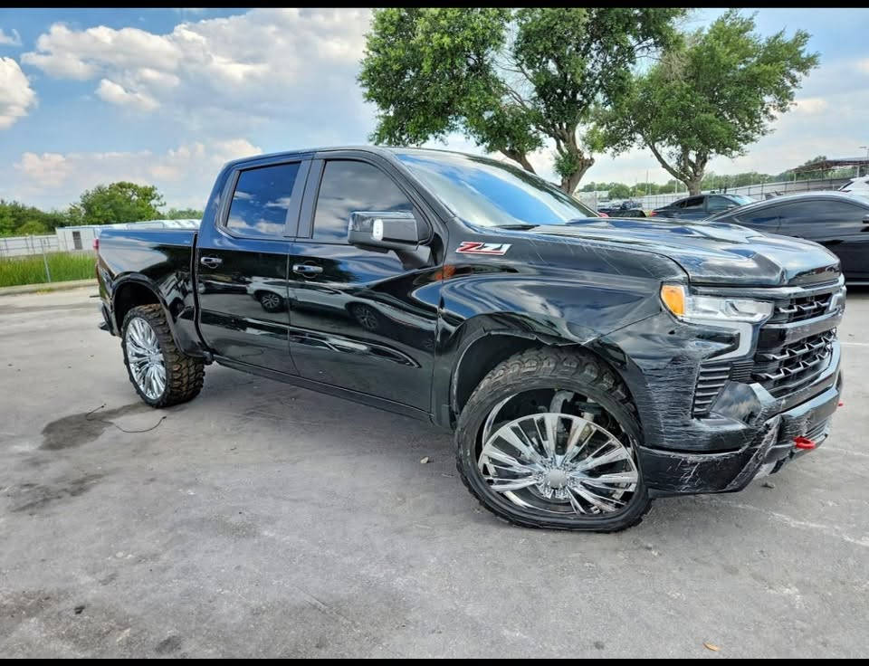 سلام عليكم 2025 CHEVROLET SILVERADO
للبيع على طريق فول فول ٨ سلندر 4x4
للسعر اتصل على رقم ***********

نص مكتوب في الصور:
- 56744550