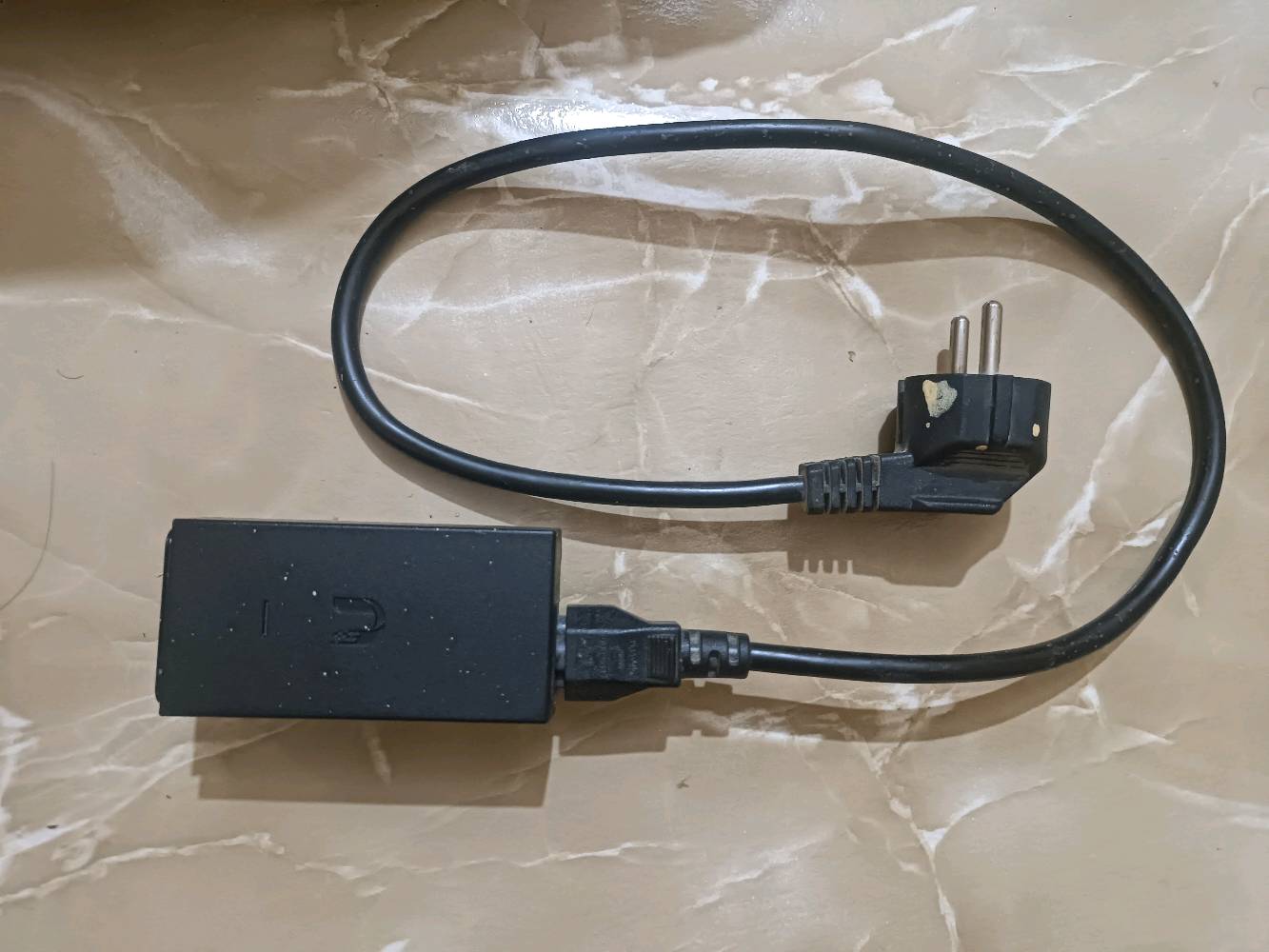 نانو بحالة جيدة 
ونوعية جيدة ( Ubiquiti ) 
توجد المحوله ويا
وسعر 50 الف وبي مجال شوية 
المكان: ناصرية/سوق الشيوخ 

الجهاز مجرّب ويشتغل طبيعي؟ وبي أي عطل، صيانة، أو تغيير سابق تحب تذكره حتى يكون الوصف أوضح؟:
 
نعم شغال وما مبدل بي اي شي 