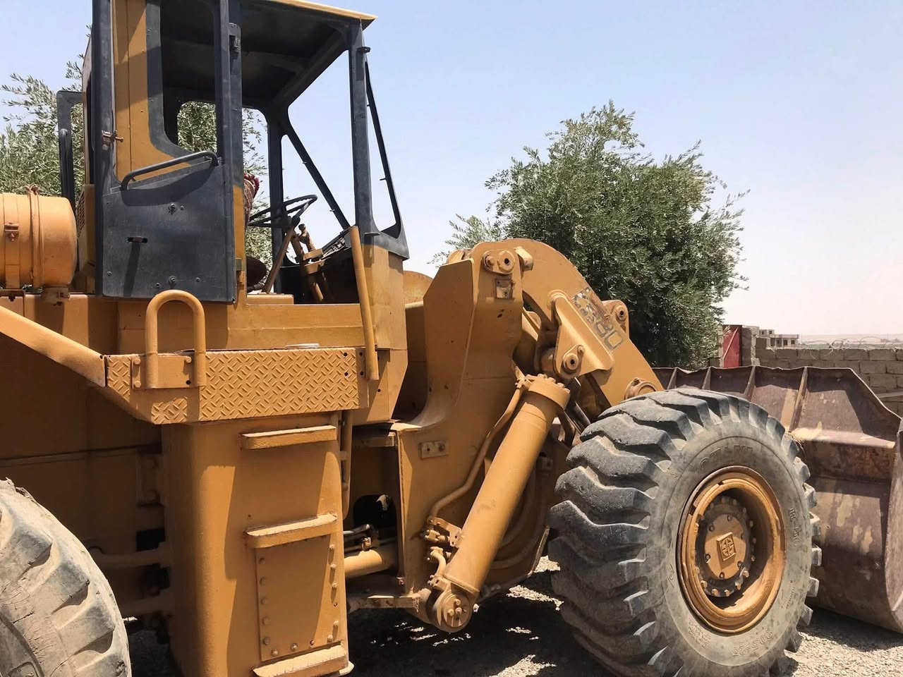 شفل كاوسكي 80Bموديل 85 مزاد
مكان جنوب الموصل 
للاستفسار 
***********
