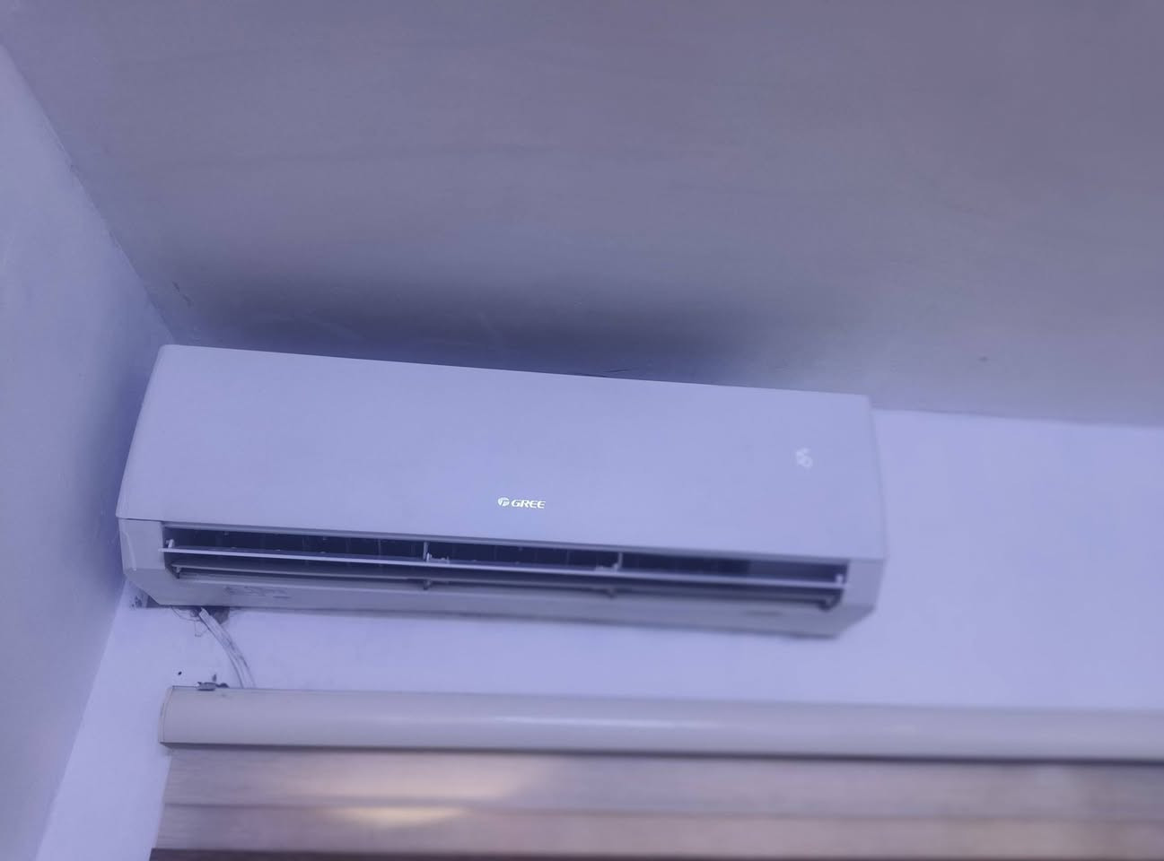 سبلت بيت نضيف مستعمل فحص كدام المشتري نوعيه GREE كريي الرقم  ***********
