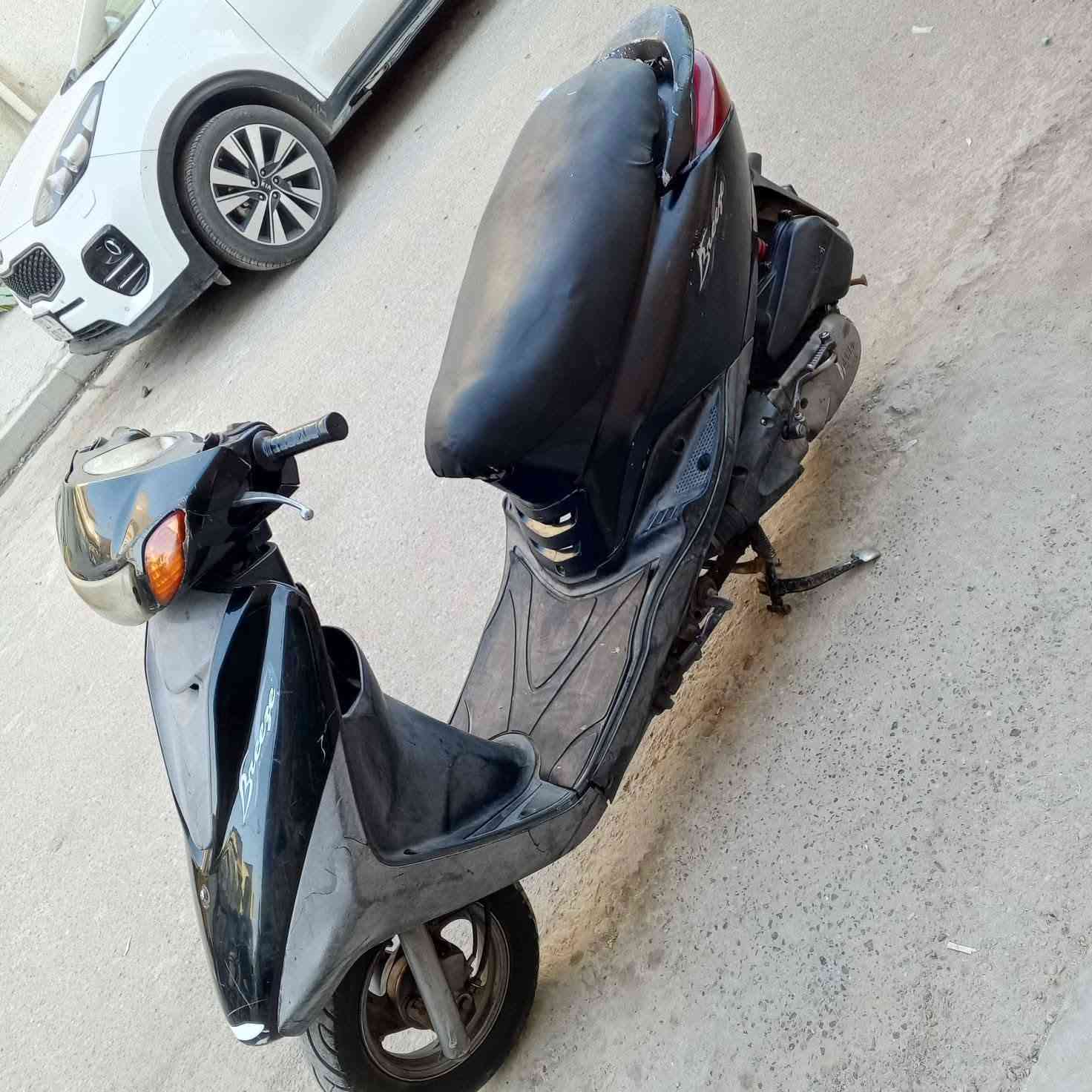بريز حديث لايت عالي كله مختمه ختم واحد كله شغاله اي نقص مابيه نضافه فول دراجه جديده لوك السعر ٦٠٠ بغداد المشتل ***********

