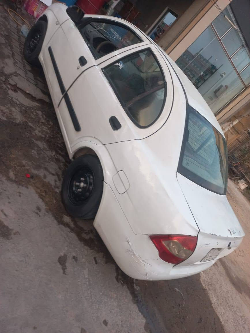 طيبه 2013 جاهزه من كلشي مكينه كير حداديه  تبريد بريك باور راعي موجود اي وقت مداور نجف حي السلام  سعره 33 رقم الهاتف ***********
