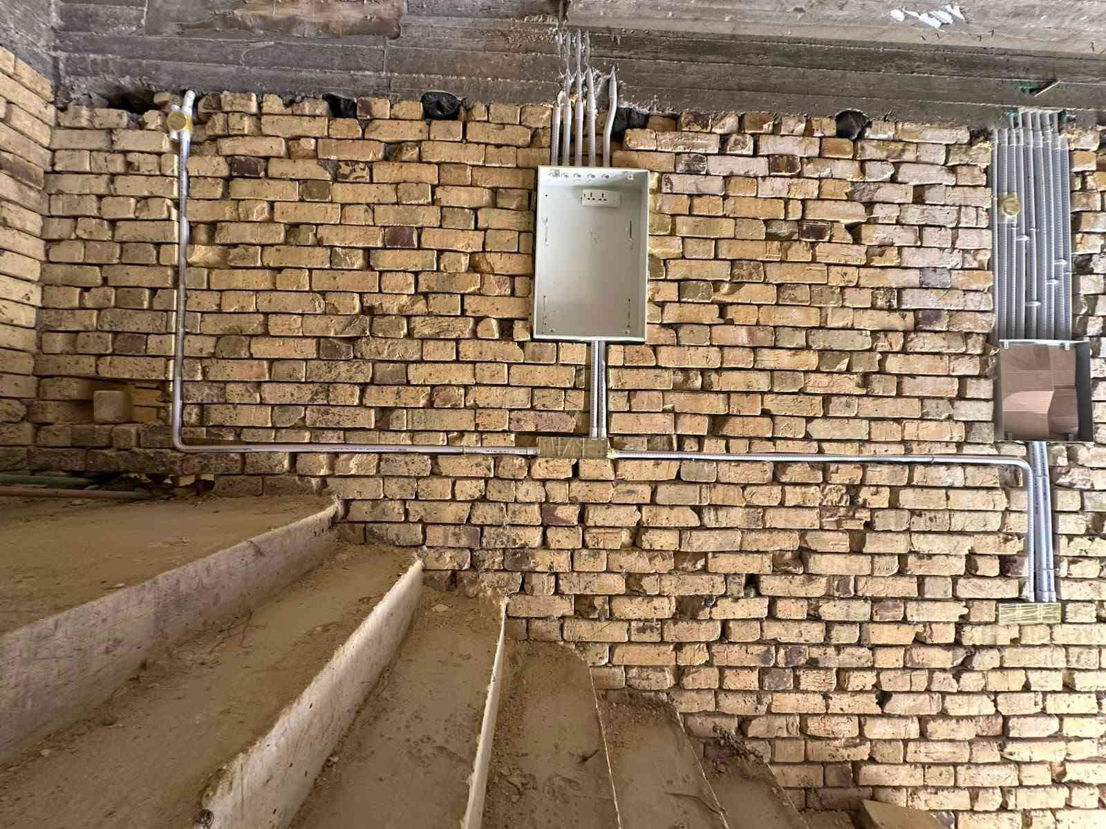 🔧💧 ألسبّاك محترف علي يحيى للتأسيسات الكهربائيه والصحية لخدمتكم 💧🔧

📍علي يحيى 

🚿 تأسيس وصيانة التأسيسات الصحية
⚡️تأسيس وصيانة الكهرباء 
🚽 تركيب أطقم الحمامات
💧 تمديد وتصليح شبكات الماء
🕳️ تصليح وتسليك شبكات المجاري
❄️ تأسيس وتركيب أجهزة التبريد والتكييف

✅ خبرة وإتقان بالعمل
✅ سرعة في إنجاز العمل
✅ أسعار مناسبة
✅ خدمة منزلية

📞 للحجز والاستفسار:
***********
📲 اتصال وواتساب

خلي شغلك علينا… تأسيس صحيح وتصليح مضمون 🔧

📍جميع المواد المستخدمة من مجمع نور الحسين 
بإدارة إياد العبودي  الرقم ***********

نص مكتوب في الصور:
- كادر علي يحيى للتاسيسات الصحية والكهربائية إنارة وكشف أعطال تأسيسات كهربائية تمديدات مياه وصرف صحي تأسيسات صحية *********** *********** جودة في العمل ... إتقان في التنفيذ