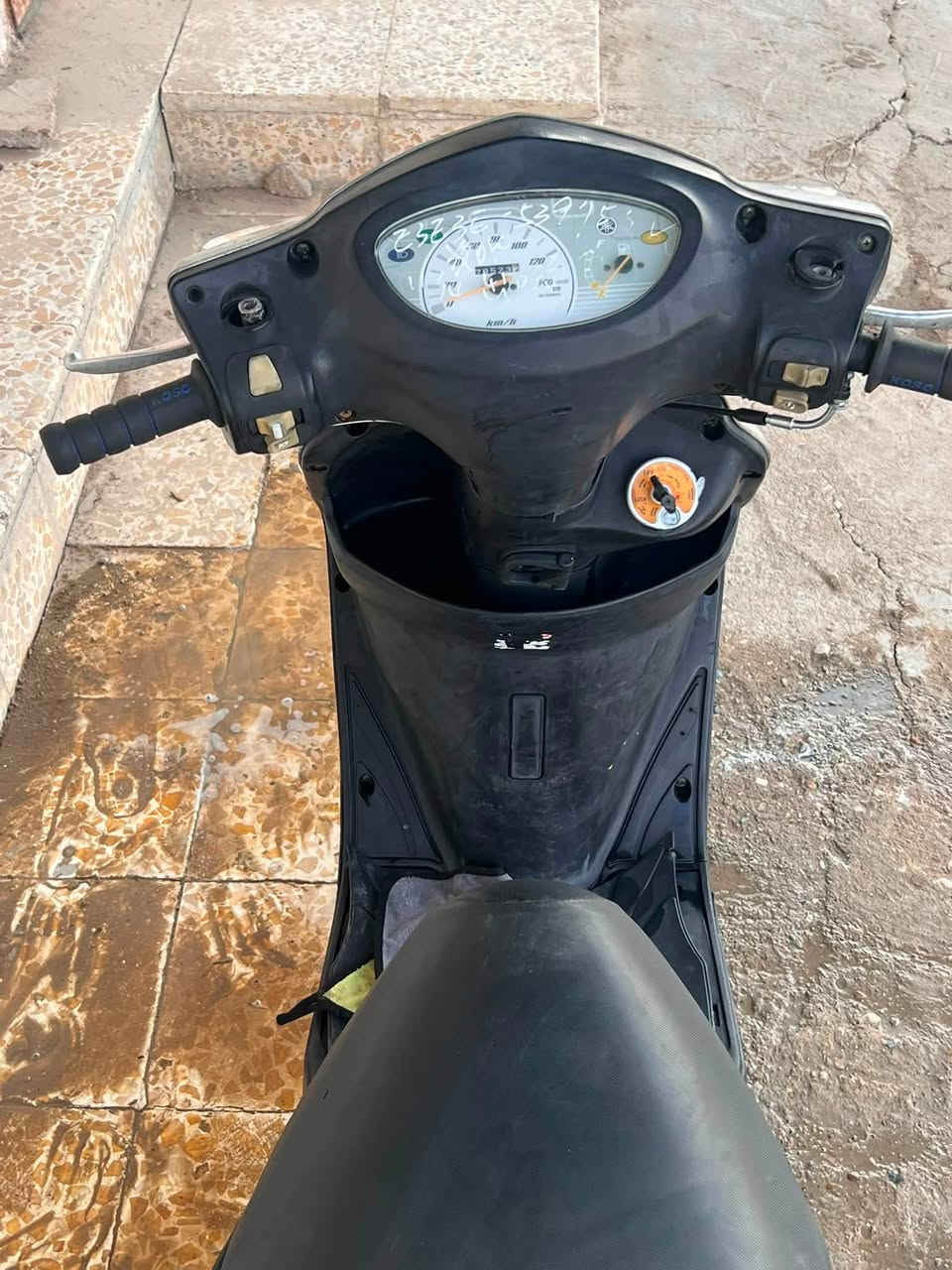 بريز بغباء رمبه
دراجه رمبه ستعمال قليل 
السعر 800
واتساب ***********
