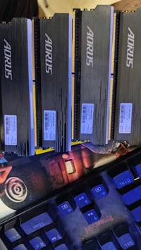 رامات Aorus • DDR4 ٤٤٠٠MT • ٤×٨ ٣٢GB