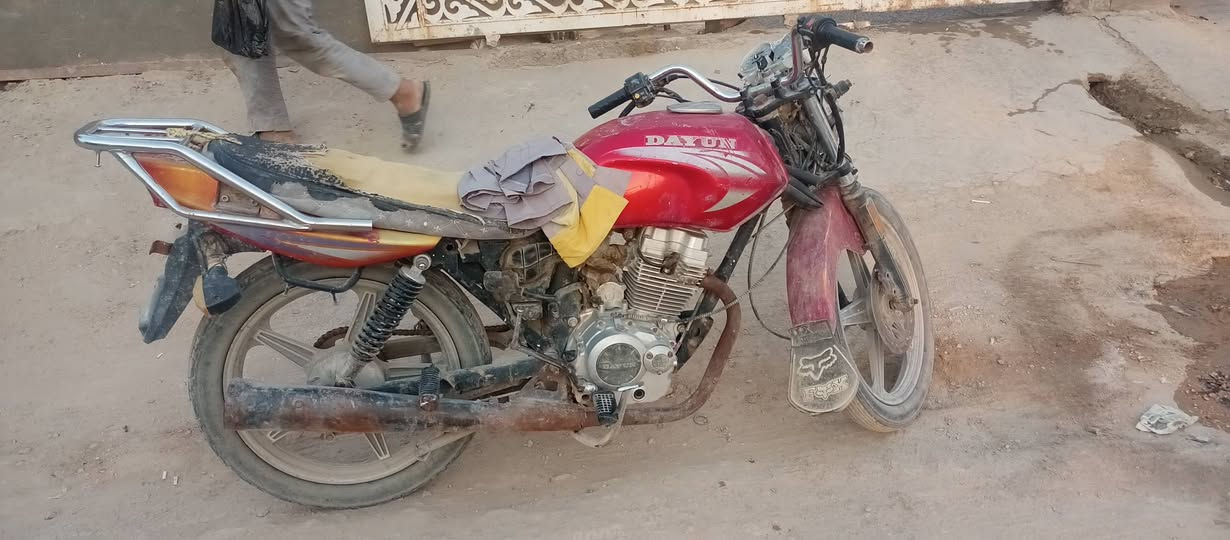 السلام عليكم ديوان  عضم للبيع سعر 250 وبيه مجال وراق كامله موديل 2021 رقم ***********  مكان جبله حي ناصريه  قرب مستشفى الامام علي  راعيه 👈  احمد عبادي
