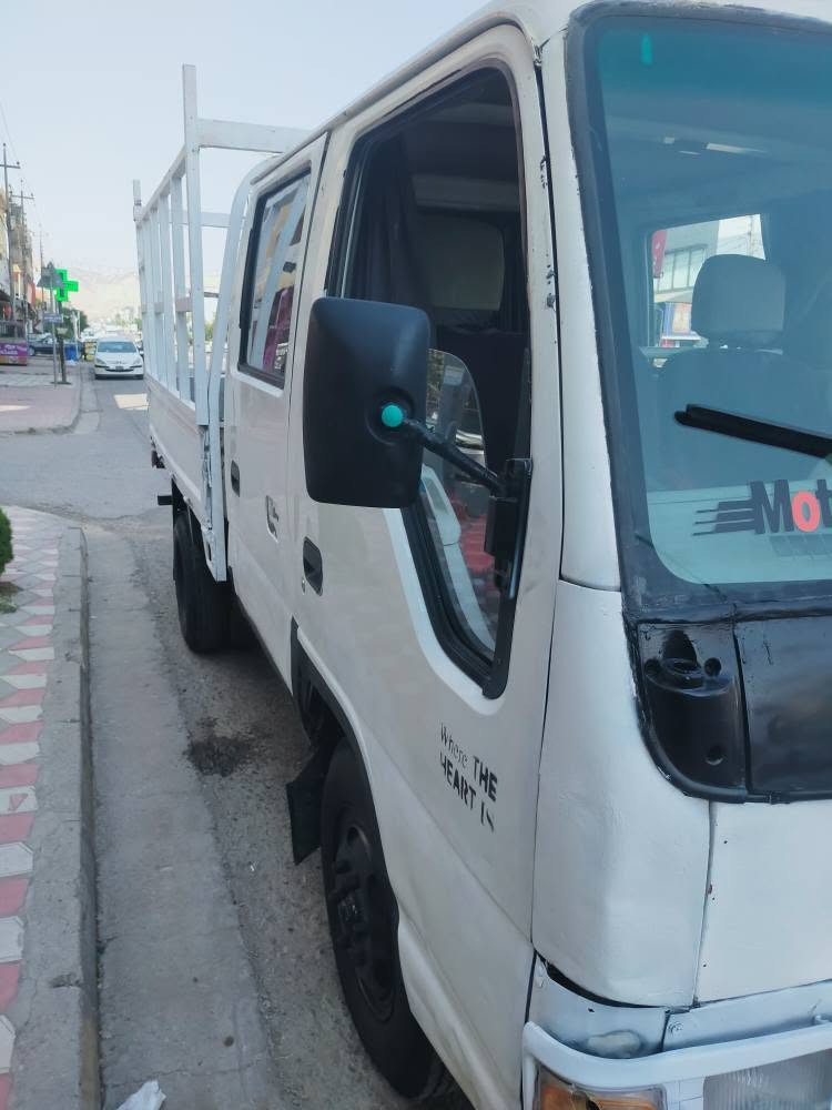 دووتەنی فاو 2002 گێڕ و مەکینەی کیای لەسەرە و بێ عەیبە تایە و پاتری بێ عەیبە ماڵی فەقیرە و هەرزانە سەیارەیەکی زۆر باشە بۆ کاسپی کردن ئاڕم و ئەوەلیات و غرامەی بەشەرت .سعری 32 گەڵا و مەعامەلە لەسلێمانیم...*********** السليمانية, العراق
