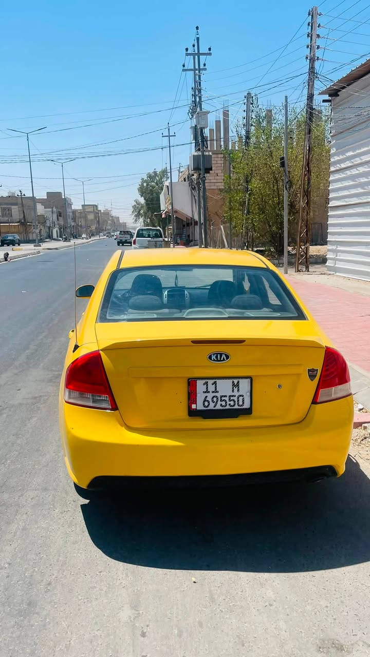 سبكترا ٢٠٠٩ دولي بغداد بأسمي سبورت ام الفتحة حادثها جاملغ خلفي وباب مبدل مصفره هيئة وغرامات  سعرها٧٥ وبيها مجال للاستفسار ***********
