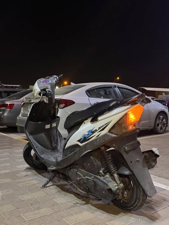 سلام عليكم ماكس عدله دراجه بلاديه بوشه 49 دراجه كلهة بلاديه فقط كابر يتر  نوعيه جيده تجاري اوراق كامله سعر ٧٥٠ بيهة مجال بغداد ***********
