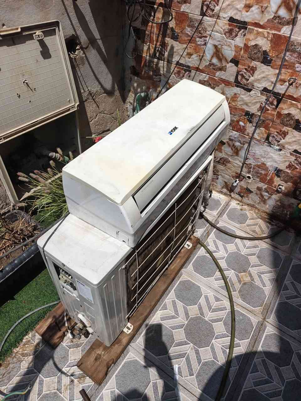 سبلت جبسون  طن ونص للبيع  شغال سعره  ٢٢٥ 
سبلت  يورك  طن  للبيع  ع الفحص سعره  ٢٠٠ 
***********
