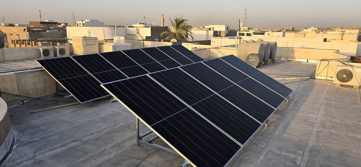 للجودة والدقة في العمل عنوان وبأقل الاسعار
من مكتب التقنيات الحديثة للطاقة الشمسية 

⚡️ اليوم من سامراء حي المعلمين ⚡️
              تم  بحمدلله نصب 
 منظومة طاقة شمسية ( 30 امبير 🔆 15 🌙 )  
🔹 إنفيرتر  Deye 8kw ضمان 5 سنوات
🔹 بطارية ليثيوم  Deye 16 kw ضمان 5 سنوات 
🔹 الواح جينكو  620w  عدد 12
🔹 بورد حماية متكامل . لمتابعة السحب عبر الهاتف 
🔹أسلاك  DC و أسلاك AC 
🔹 حديد حداده مغلون 
🔹 ربط ومتابعة عبر الإنترنت 🛜

مكتب التقنيات الحديثة للطاقة الشمسية
 صلاح الدين سامراء فلكةالشروق مقابل مطعم حبايبنا -
*********** 📞مهندس محمد مانع
*********** 📞محمد صالح
#طاقة شمسية
#بغداد
#المنصور
#سامراء
#تكريت
